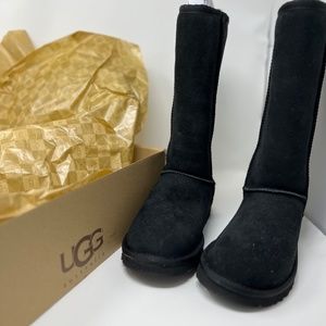 UGG Black Suede